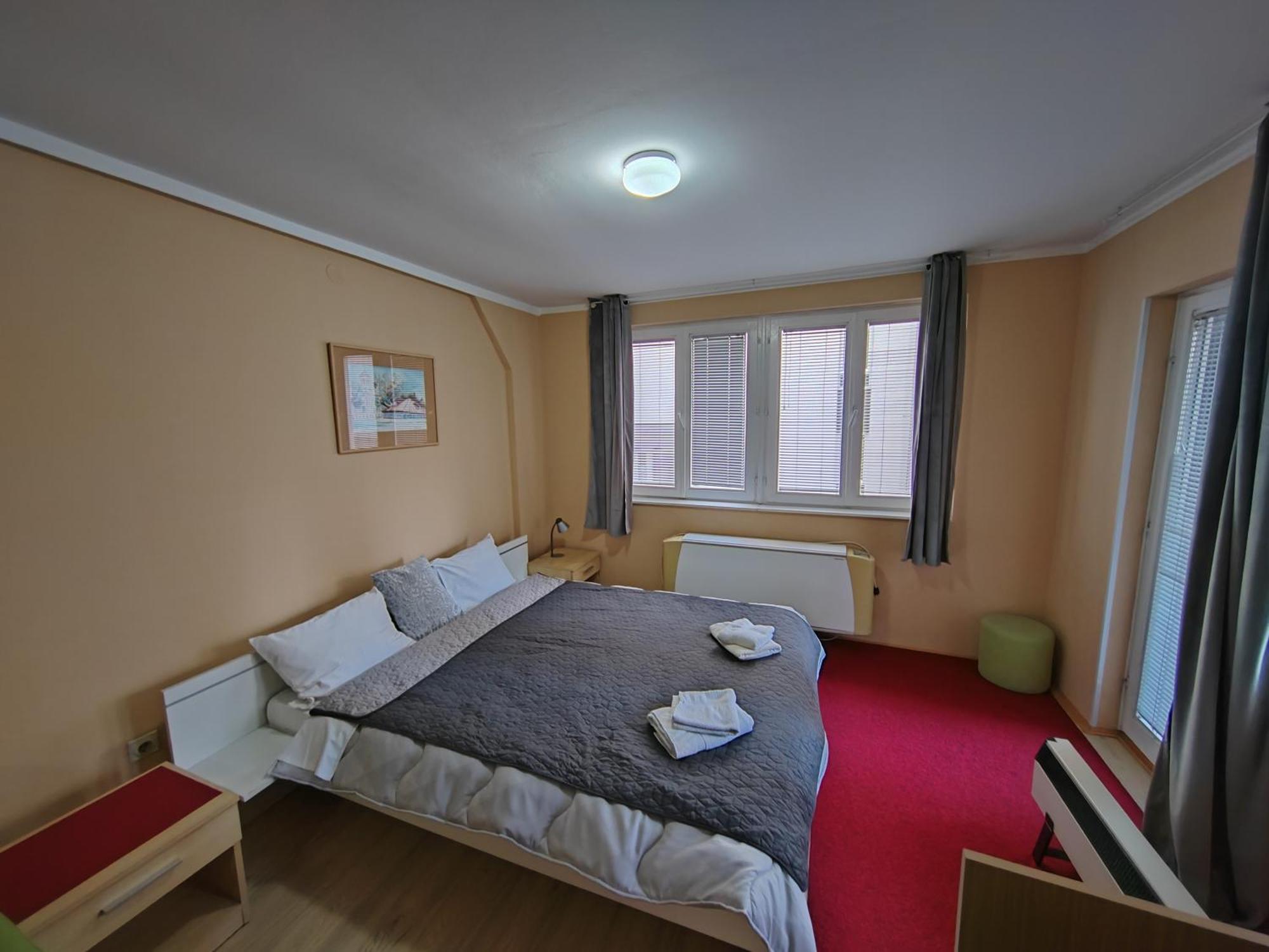 Bed And Breakfast Majesty Ni エクステリア 写真