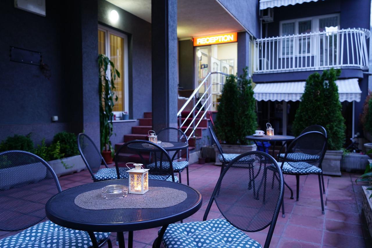 Bed And Breakfast Majesty Ni エクステリア 写真