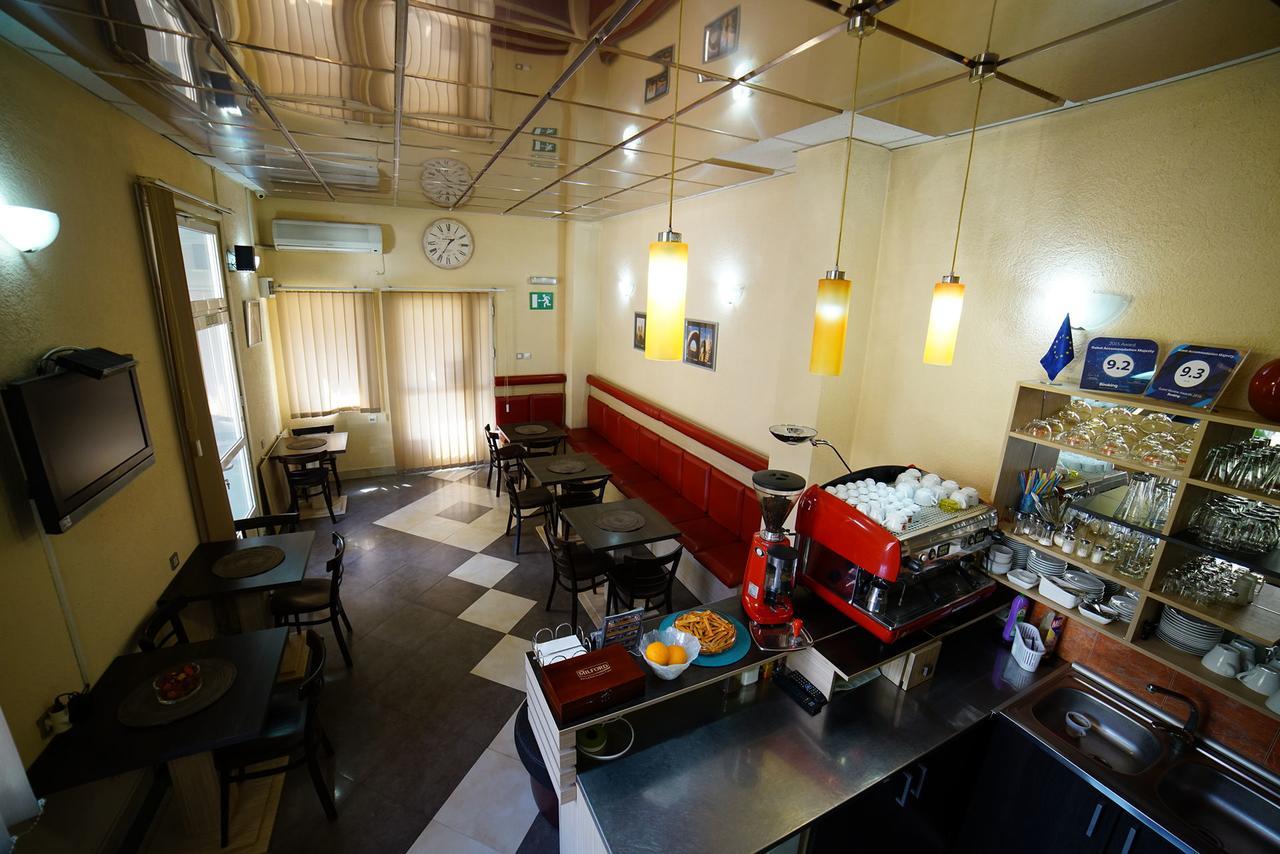 Bed And Breakfast Majesty Ni エクステリア 写真